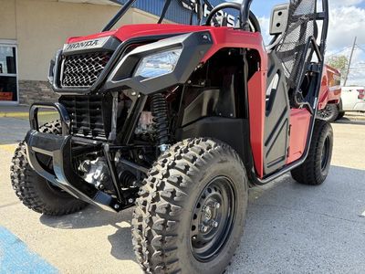 2025 Honda Pioneer 520 - Photo 11