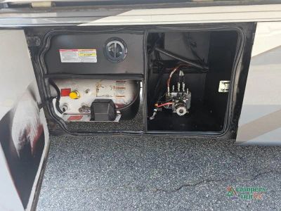 2022 Forest River RV Georgetown 7 Series — photo 26 view