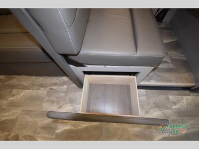 2024 Thor Windsport - Photo 36