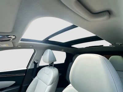 2023 Hyundai Tucson Hybrid — photo 22 view