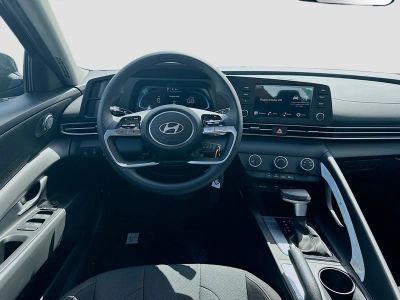 2026 Hyundai ELANTRA — photo 15 view