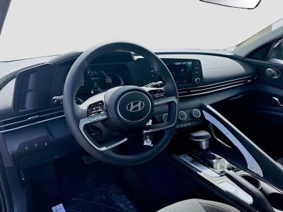2026 Hyundai ELANTRA — photo 7 view