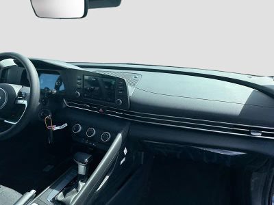 2026 Hyundai ELANTRA — photo 21 view