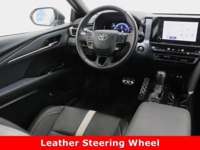 2025 Toyota Camry FWD - Photo 31