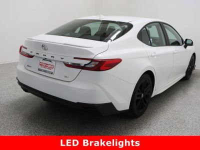 2025 Toyota Camry FWD - Photo 7