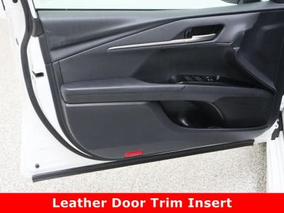 2025 Toyota Camry FWD - Photo 12