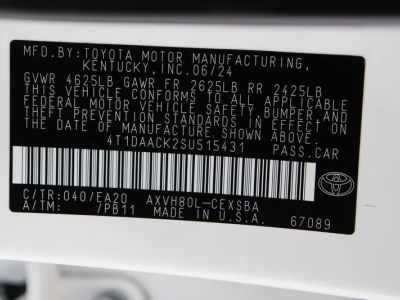 2025 Toyota Camry FWD - Photo 42