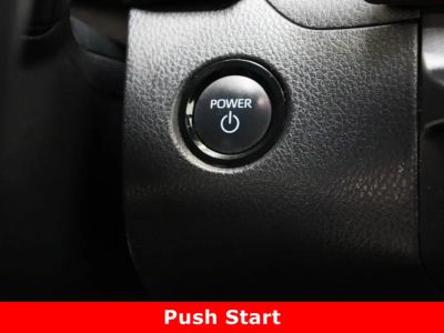 2025 Toyota Camry FWD - Photo 18