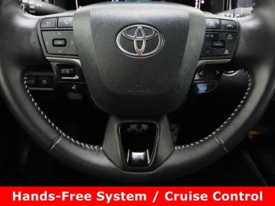 2025 Toyota Camry FWD - Photo 24