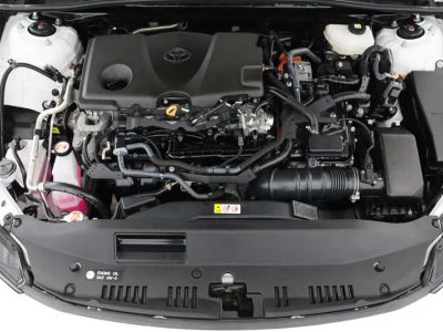 2025 Toyota Camry FWD - Photo 38