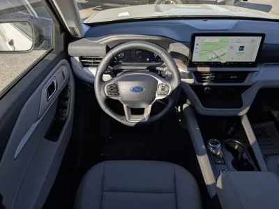 2026 Ford Explorer — photo 16 view