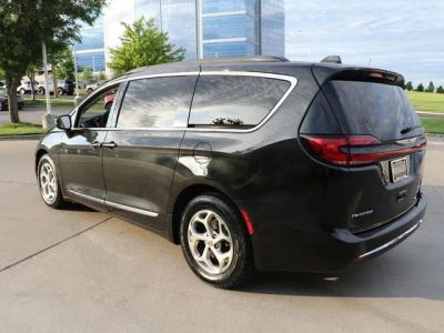 2023 Chrysler Pacifica — interior view