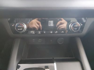 2024 Mitsubishi Outlander - Photo 18