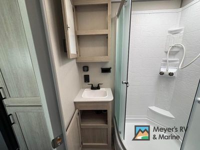 2026 Coachmen RV Catalina Legacy Edition - Photo 28