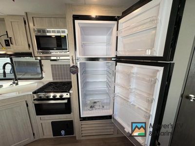 2026 Coachmen RV Catalina Legacy Edition - Photo 14