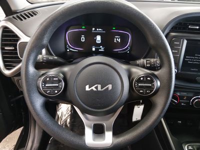 2024 Kia Soul — photo 12 view