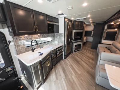 2026 Fleetwood BOUNDER — photo 8 view