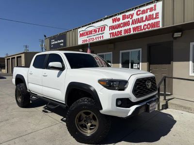 2018 Toyota Tacoma Double Cab in White — front three-quarter view