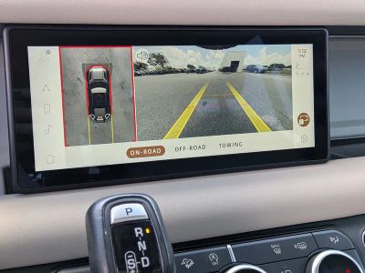 2023 Land Rover Defender — photo 32 view