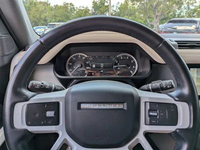 2023 Land Rover Defender — photo 27 view