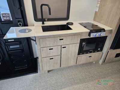 2027 Grand Design Lineage Series M - Photo 19