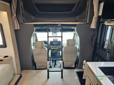 2027 Grand Design Lineage Series M - Photo 16