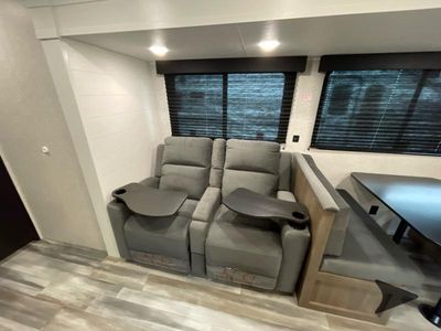 2025 Jayco Jay Flight SLX - Photo 8