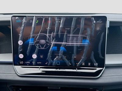 2026 Volkswagen Tiguan — photo 12 view
