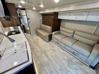 2021 Winnebago Navion - Photo 2