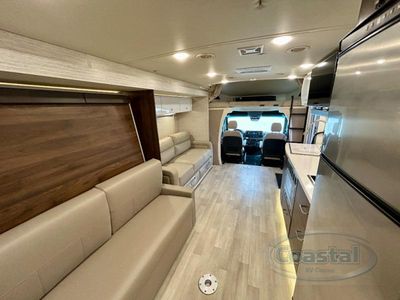 2021 Winnebago Navion - Photo 5