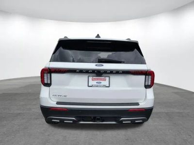 2025 Ford Explorer - Photo 6