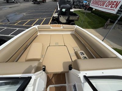 2025 Bayliner D20i - Photo 8