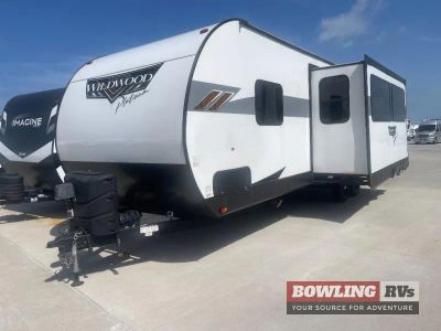 2023 Wildwood 26DBUD — front three-quarter view