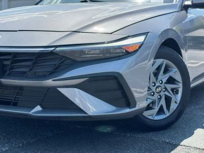 2024 Hyundai Elantra - Photo 5