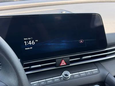 2024 Hyundai Elantra - Photo 27