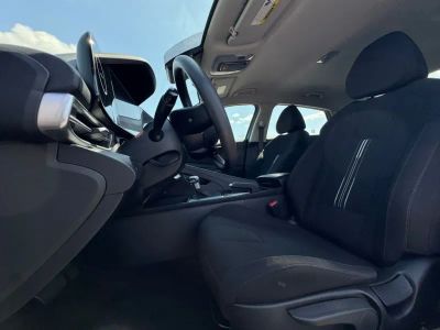 2024 Hyundai Elantra - Photo 16