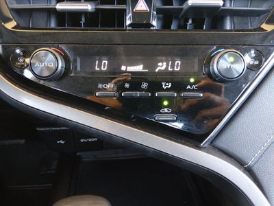 2024 Toyota Camry - Photo 18