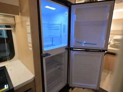 2027 Thor Motor Coach COMPASS AWD — photo 13 view
