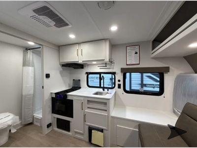 2026 Grand Design Transcend One - Photo 14