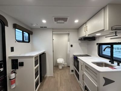 2026 Grand Design Transcend One - Photo 8