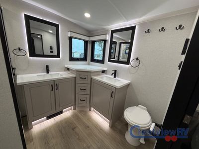 2026 Jayco North Point - Photo 37