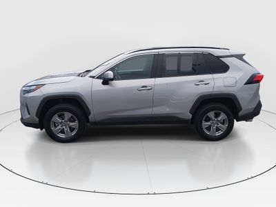 2025 Toyota RAV4 - Photo 4