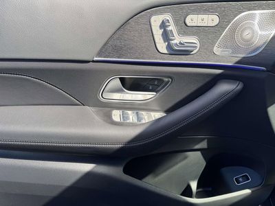 2026 Mercedes-Benz GLE — photo 17 view