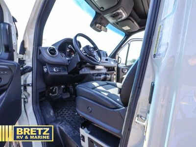 2026 Tiffin Motorhomes GH1 - Photo 8