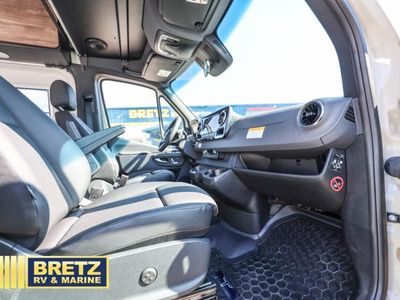 2026 Tiffin Motorhomes GH1 - Photo 12