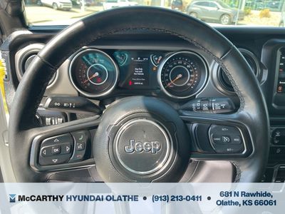 2022 Jeep Wrangler - Photo 6