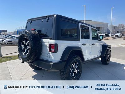 2022 Jeep Wrangler - Photo 15