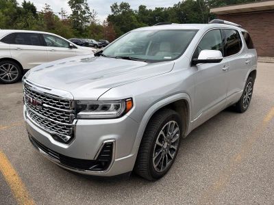 2020 GMC Acadia — detail view
