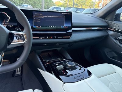 2026 BMW 5 Series 530i xDrive - Photo 16