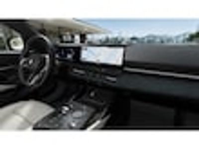 2026 BMW 5 Series 530i xDrive - Photo 32